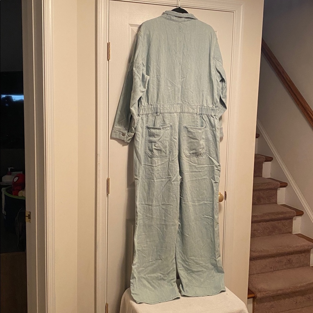 Universal Thread Light Wash Long-Sleeve Jumpsuit…size 17 - Picture 2 of 7